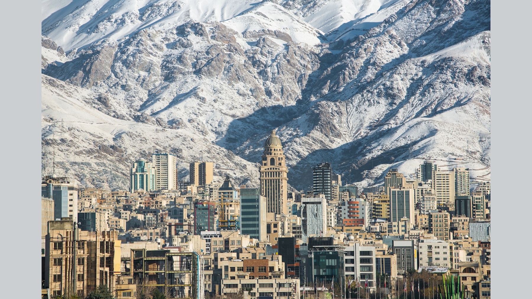 teheran-depositphotos_104515862_L_16x9