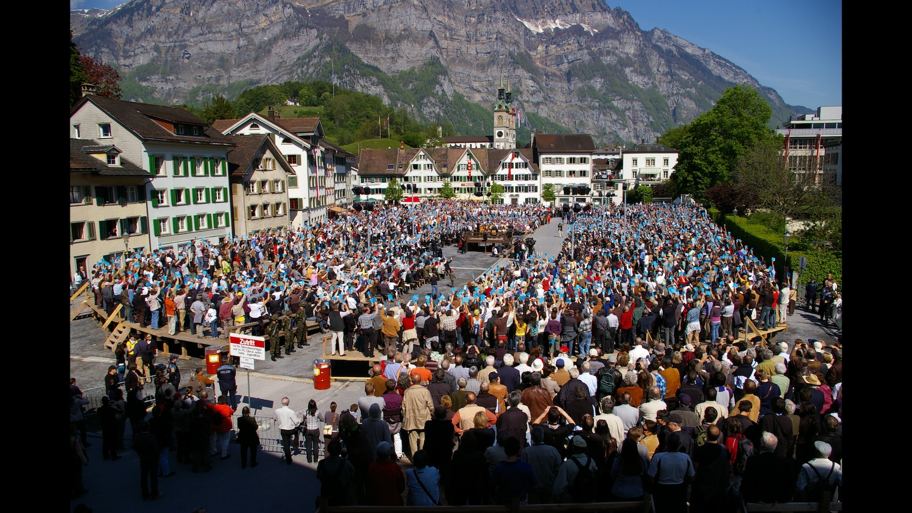 Landsgemeinde_Glarus__2009_16x9 Landsgemeinde_Glarus__2009_16x9